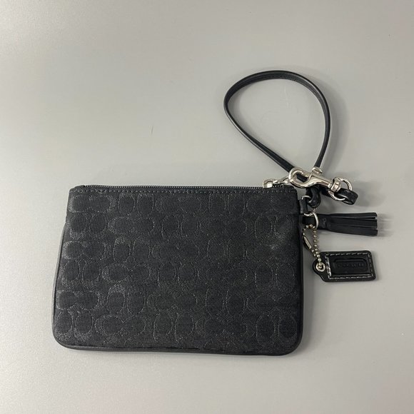 New Coach Black Sparkly Signature Canvas Wristlet - Picture 4 of 10
